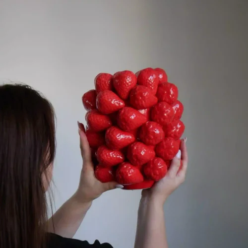 Ваза порцелянова Strawberries